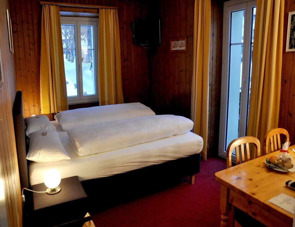 Hotel Ladina Bergün Esterno foto