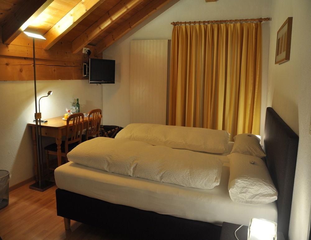Hotel Ladina Bergün Esterno foto